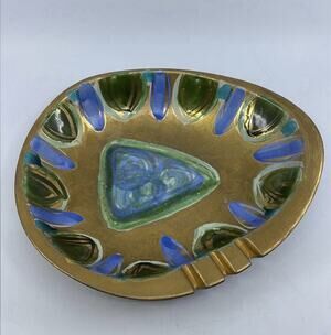 Sascha Brastoff MCM Enamel Metal Ashtray Signed Triange Atomic Gold/Blue/Green